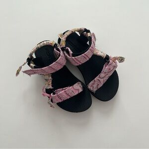 Arizona Love Bandana Floral Girls Sandals size 30/31